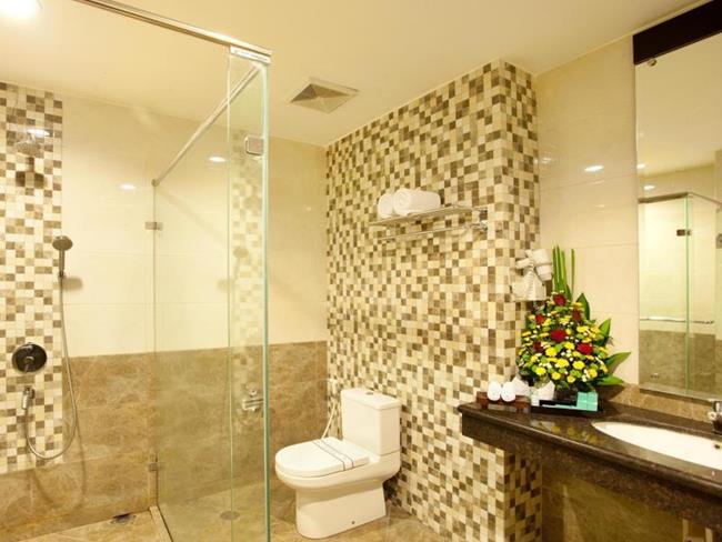 Kamar Mandi Hotel Grage Ramayana
